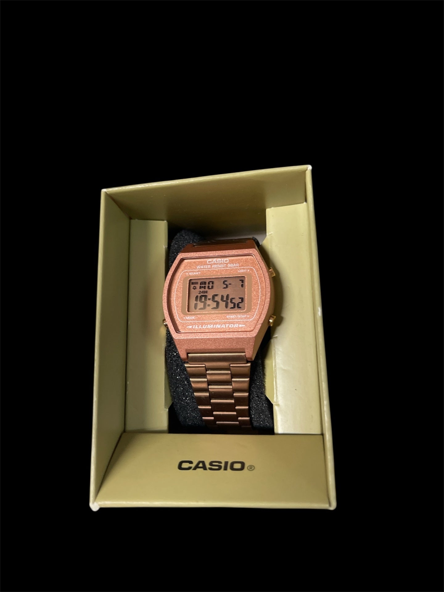 Casio Vintage Armbanduhr mit Metallband braun in OVP