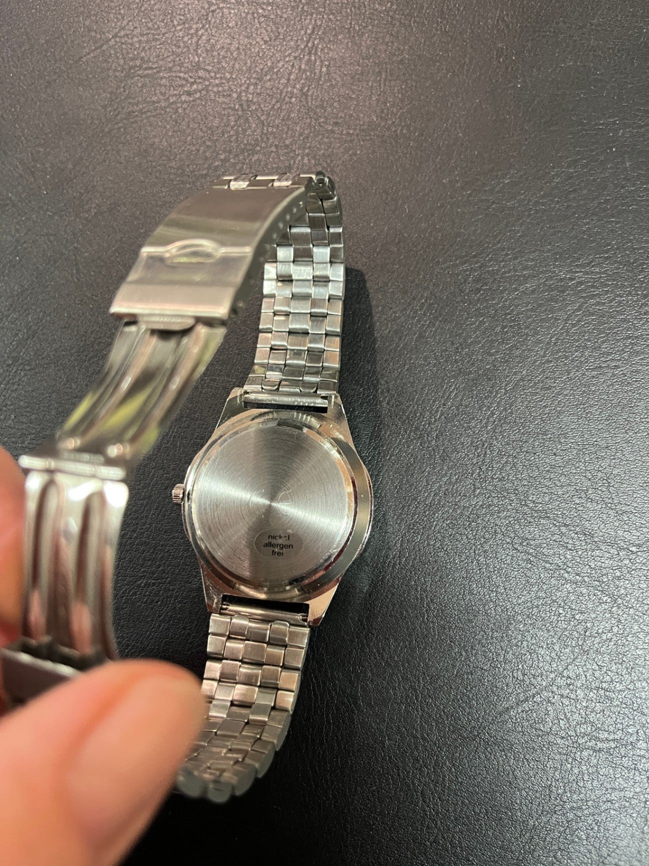 Unisex Armbanduhr Quartz Edelstahl Metallarmband Leuchtzeiger