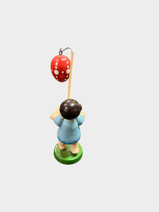 ULMIK Erzgebirge Holzfigur Mädchen Osterei handbemalt ca 9 cm