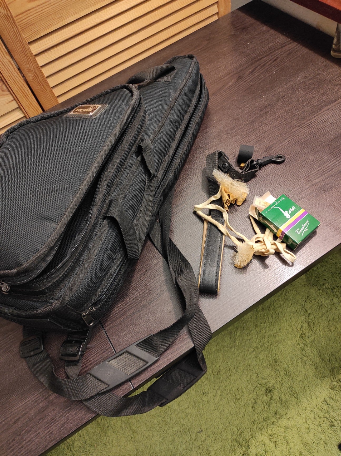 Mikado Alt Saxophon Goldlack spielbereit mit Tasche & Zubehör