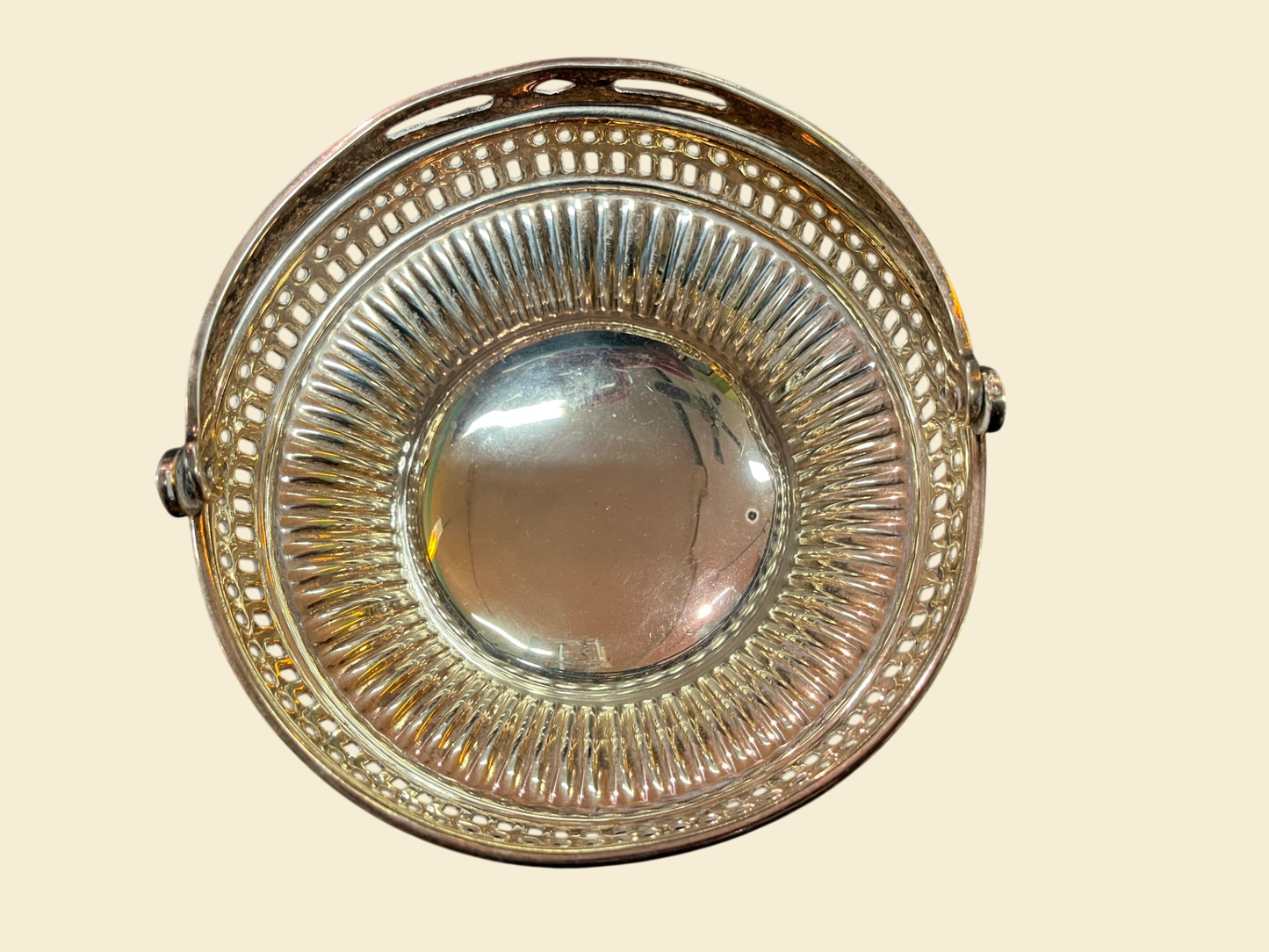 Versilberter Schale mit Tragebügel Ø 13 cm Vintage