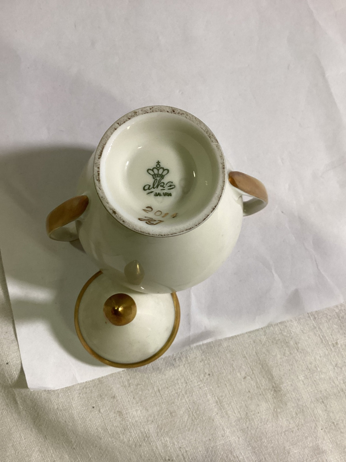 Alka Bavaria Moccatassen mit Goldrand, Untertassen, Zuckerdose