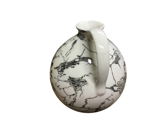Villeroy & Boch Mettlach Krug Vase – Jugendstil Design – Schwarz-Weiß Blumenmotiv – ca. 1900