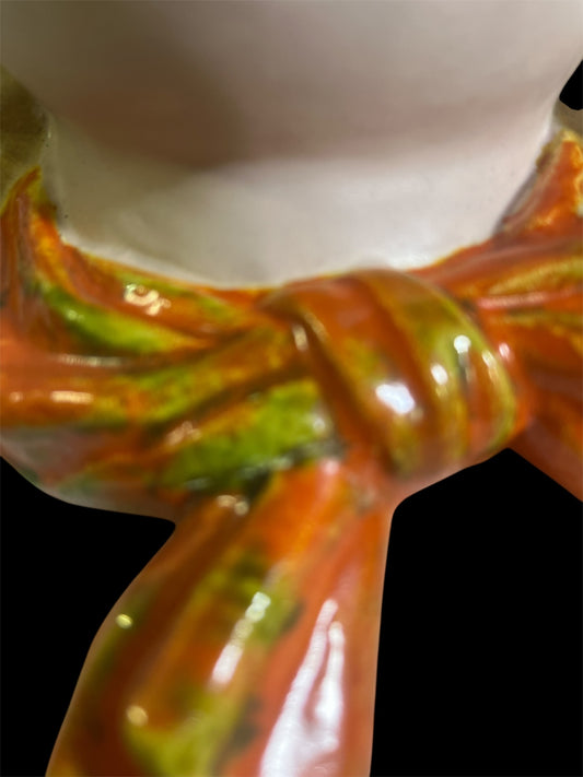 Wandmaske „Mädchen mit Schleife“ von Keramos Wien – Modell Costanzi – um 1920 