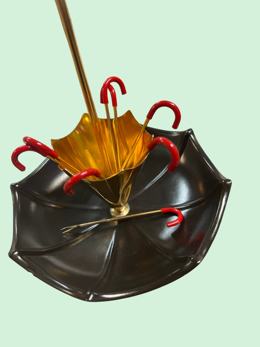 Vintage Cocktailspieß-Halter Regenschirm | Créations R.P. Paris | Mid-Century France | Messing & Emaille