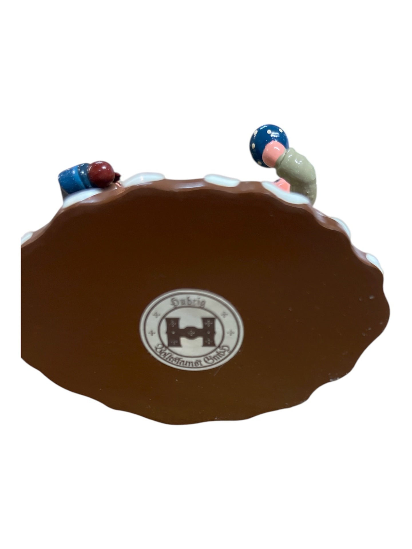 Hubrig Volkskunst Erzgebirge „Vogelfütterung im Winter“ | Handbemalt | Original Hubrig Figurenszene | 7 cm