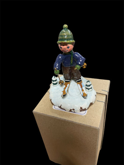 Hubrig Erzgebirge Erzgebirge Höhe 8,5 cm Junge auf Skiern