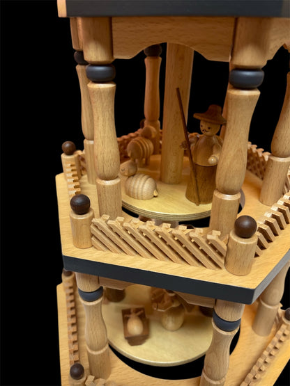 Erzgebirgische Weihnachtspyramide KWO – 2-stöckig – Holz natur – Handarbeit – Made in Germany