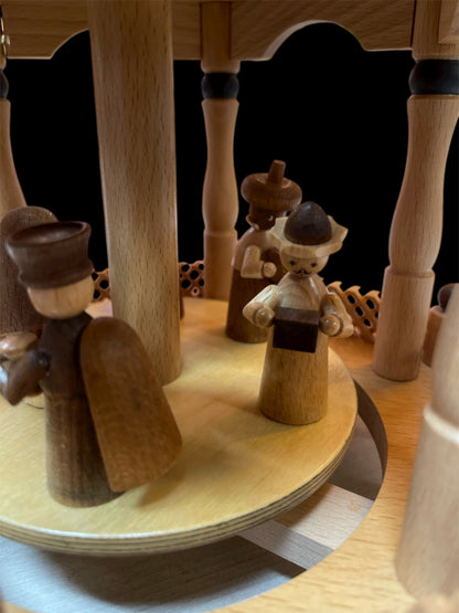 Erzgebirgische Weihnachtspyramide KWO – 2-stöckig – Holz natur – Handarbeit – Made in Germany