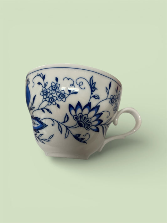 Tasse Kaffeetasse Form Marienbad Ingres weiss Zwiebelmuster