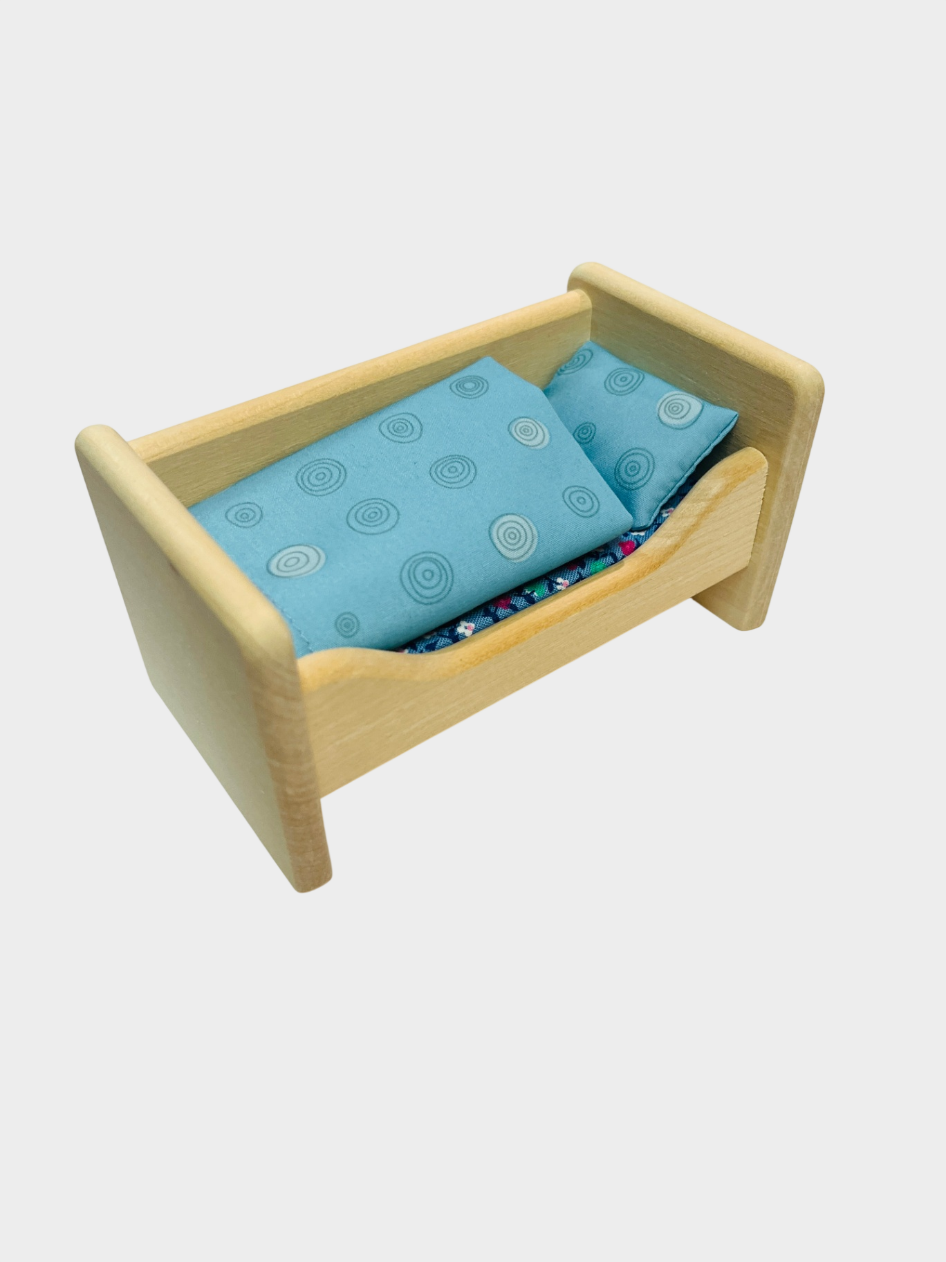 Bodo Hennig Puppenhausbett aus Holz mit abnehmbarer Stoffbettwäsche 1:12