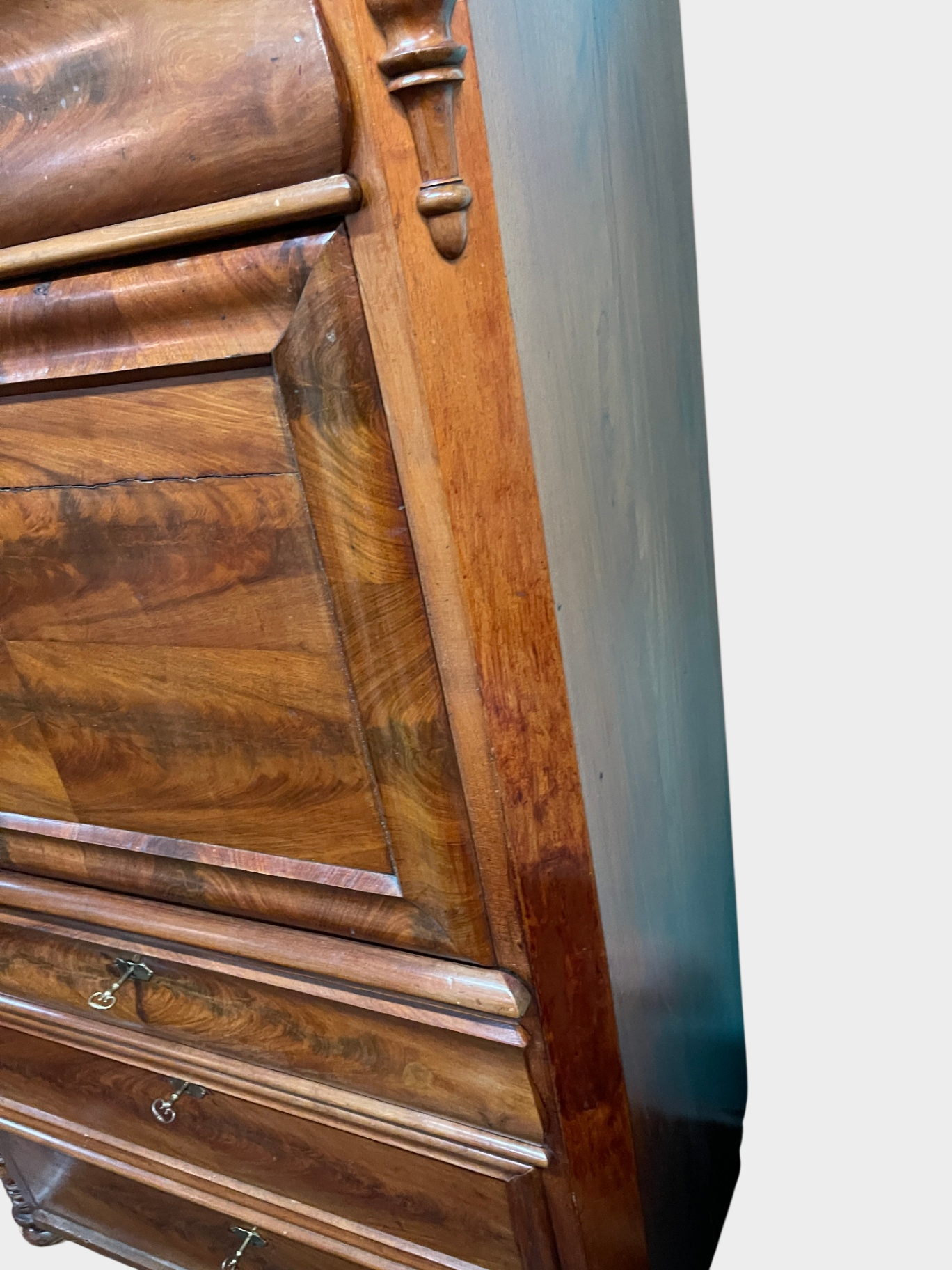 Antiker Sekretär aus Nussbaum, Biedermeier / Historismus Stil /Reduziert