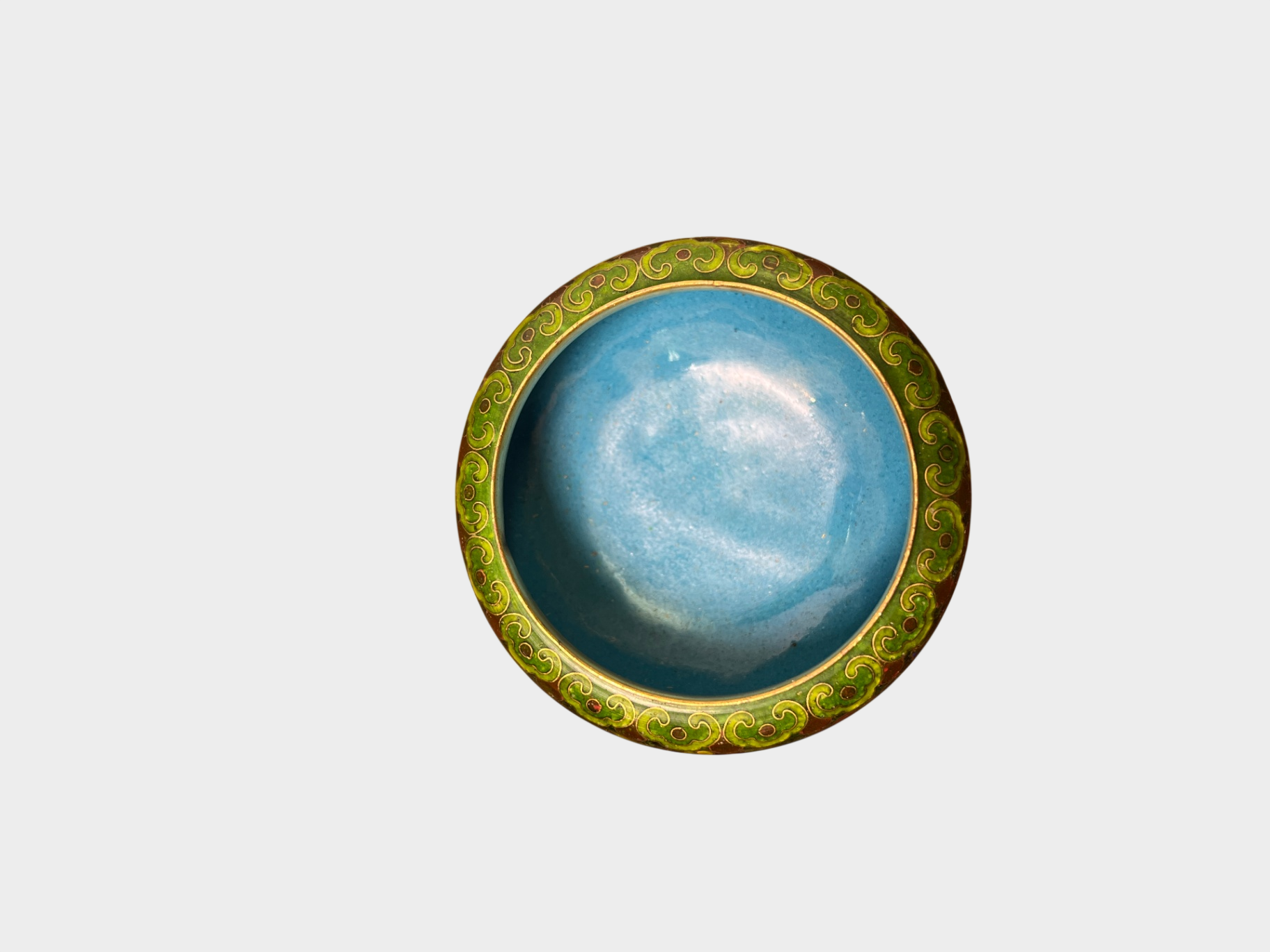 Dekorative Cloisonné-Dose aus Metall mit floralem Muster in Grün und Gold