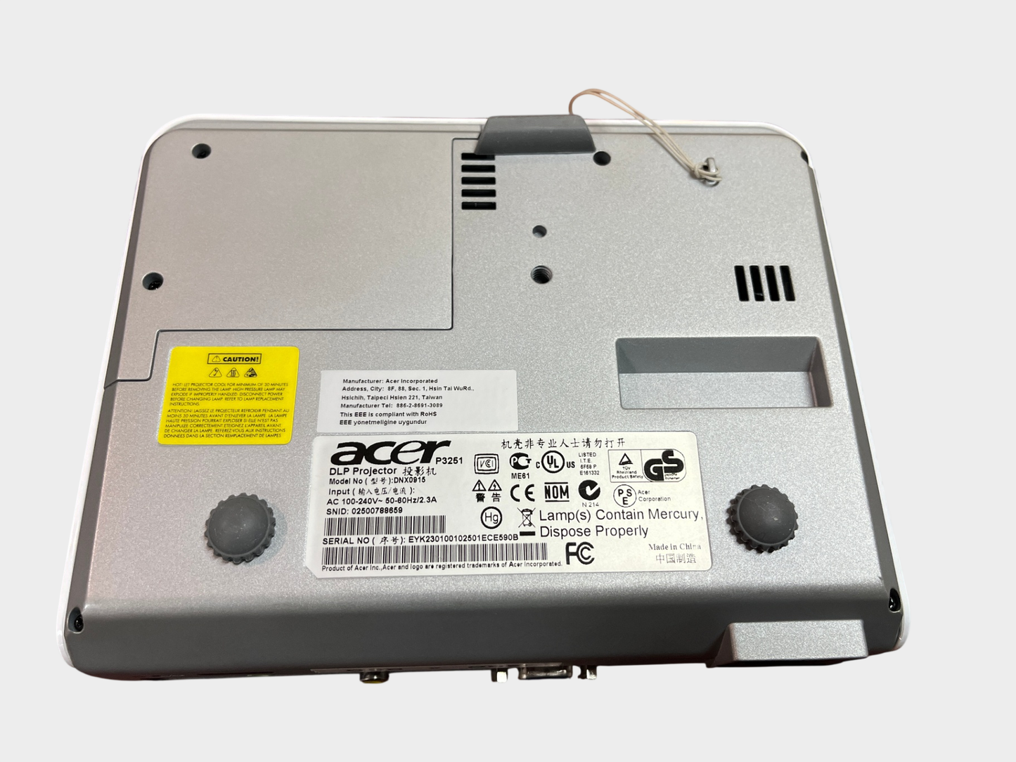 Acer P3251 DLP Beamer Projektor WXGA HDMI VGA USB Tasche 2100 ANSI