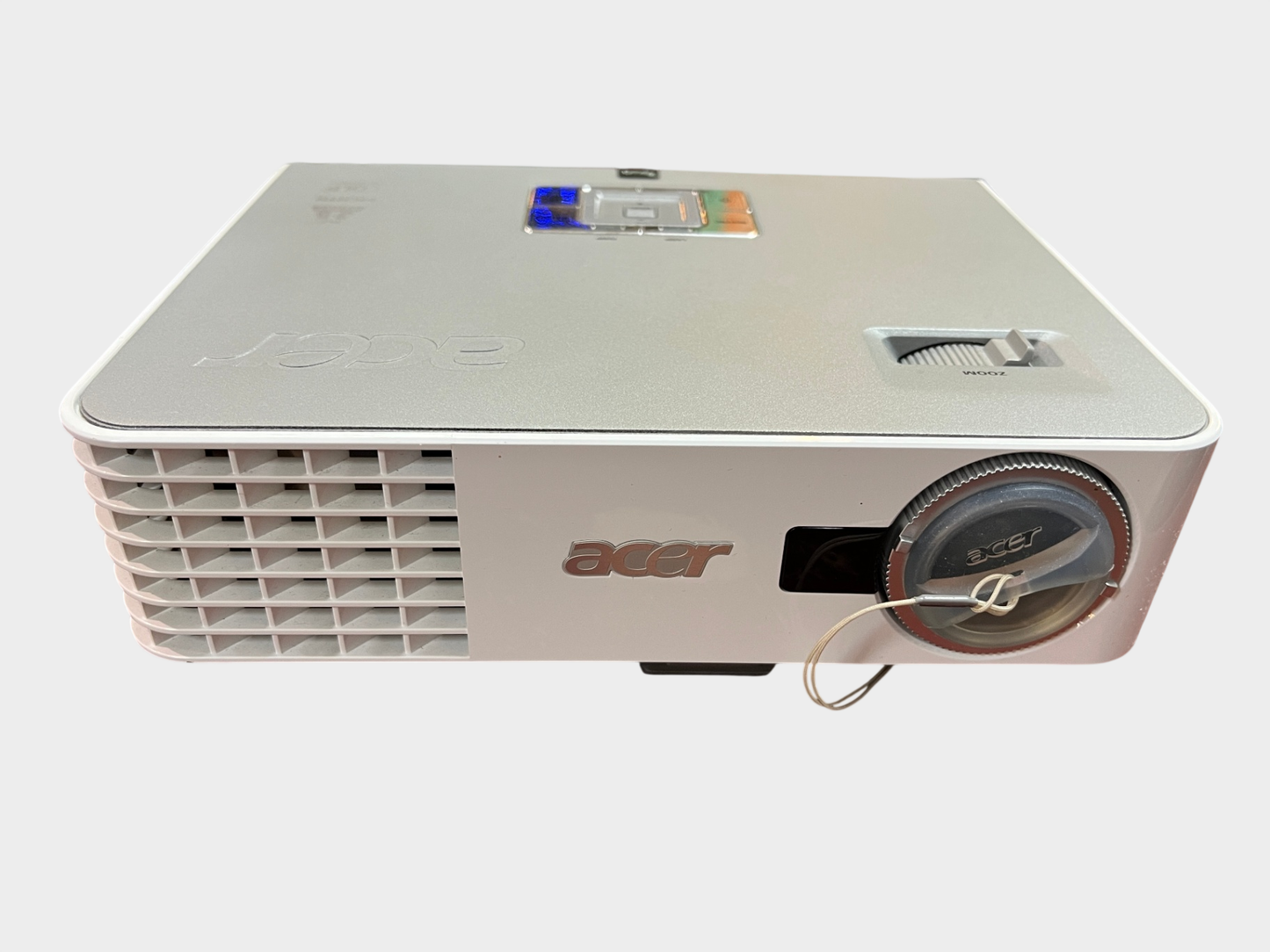 Acer P3251 DLP Beamer Projektor WXGA HDMI VGA USB Tasche 2100 ANSI
