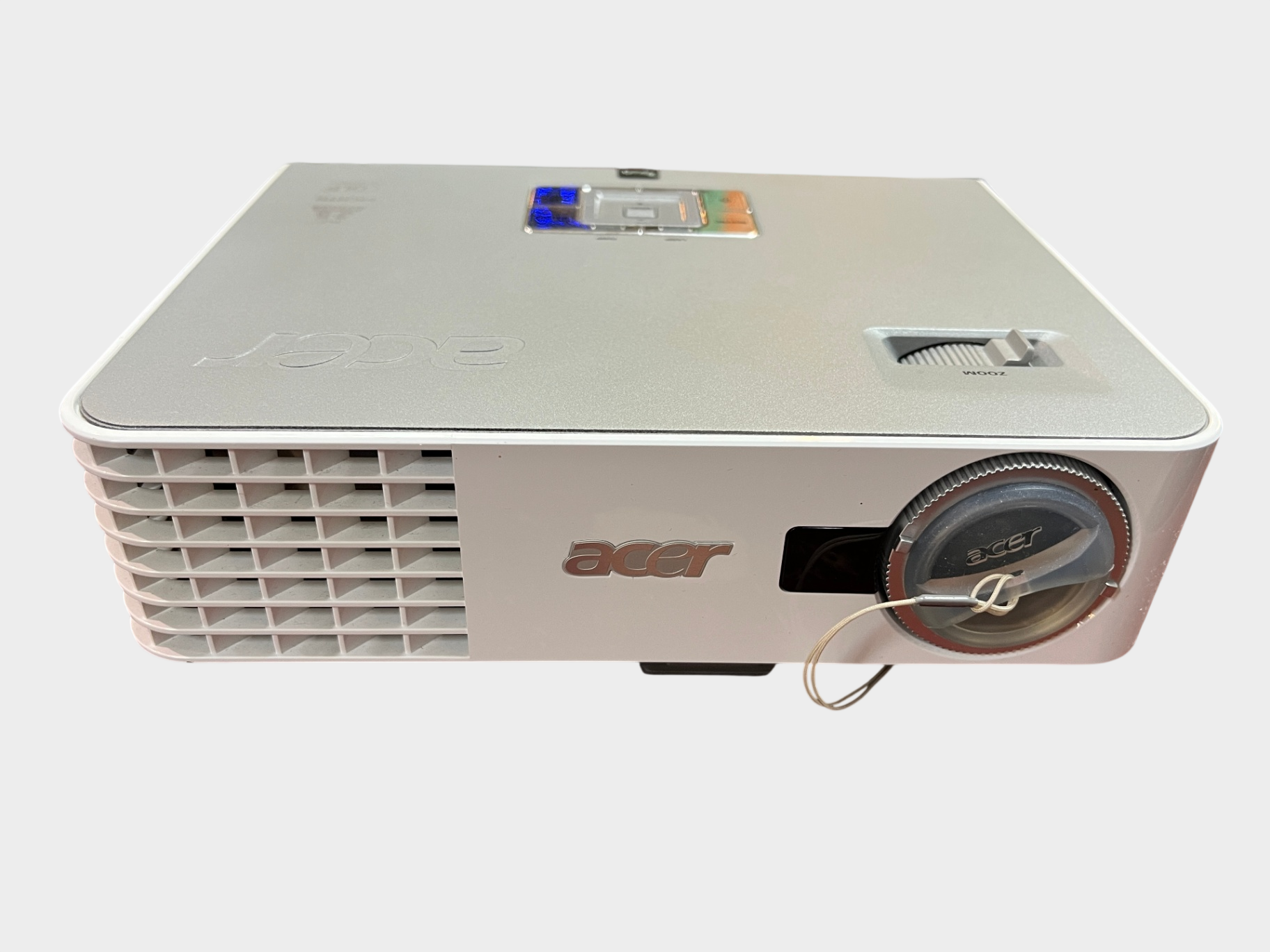 Acer P3251 DLP Beamer Projektor WXGA HDMI VGA USB Tasche 2100 ANSI