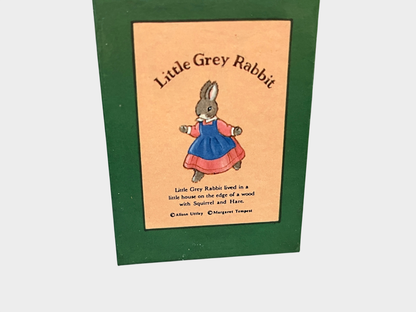 Vintage Sankyo Spieluhr „Little Grey Rabbit“ Fuzzypeg – Close to You Musikbox