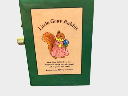 Vintage Sankyo Spieluhr „Little Grey Rabbit“ Fuzzypeg – Close to You Musikbox