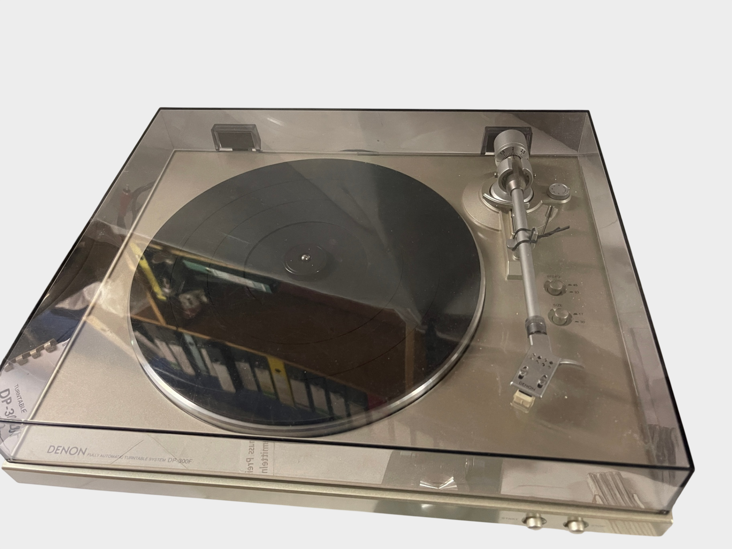 Denon DP-300F Vollautomatischer Plattenspieler in Silber/Champagner mit Anleitung