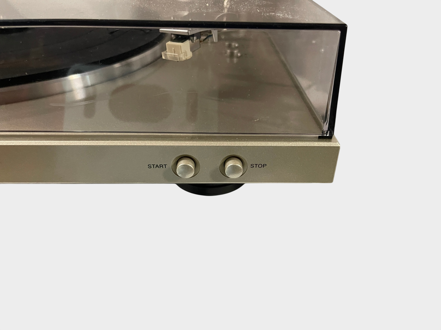 Denon DP-300F Vollautomatischer Plattenspieler in Silber/Champagner mit Anleitung