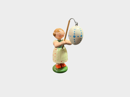 Straco Erzgebirge Holzfigur Mädchen Osterei handbemalt 8 cm