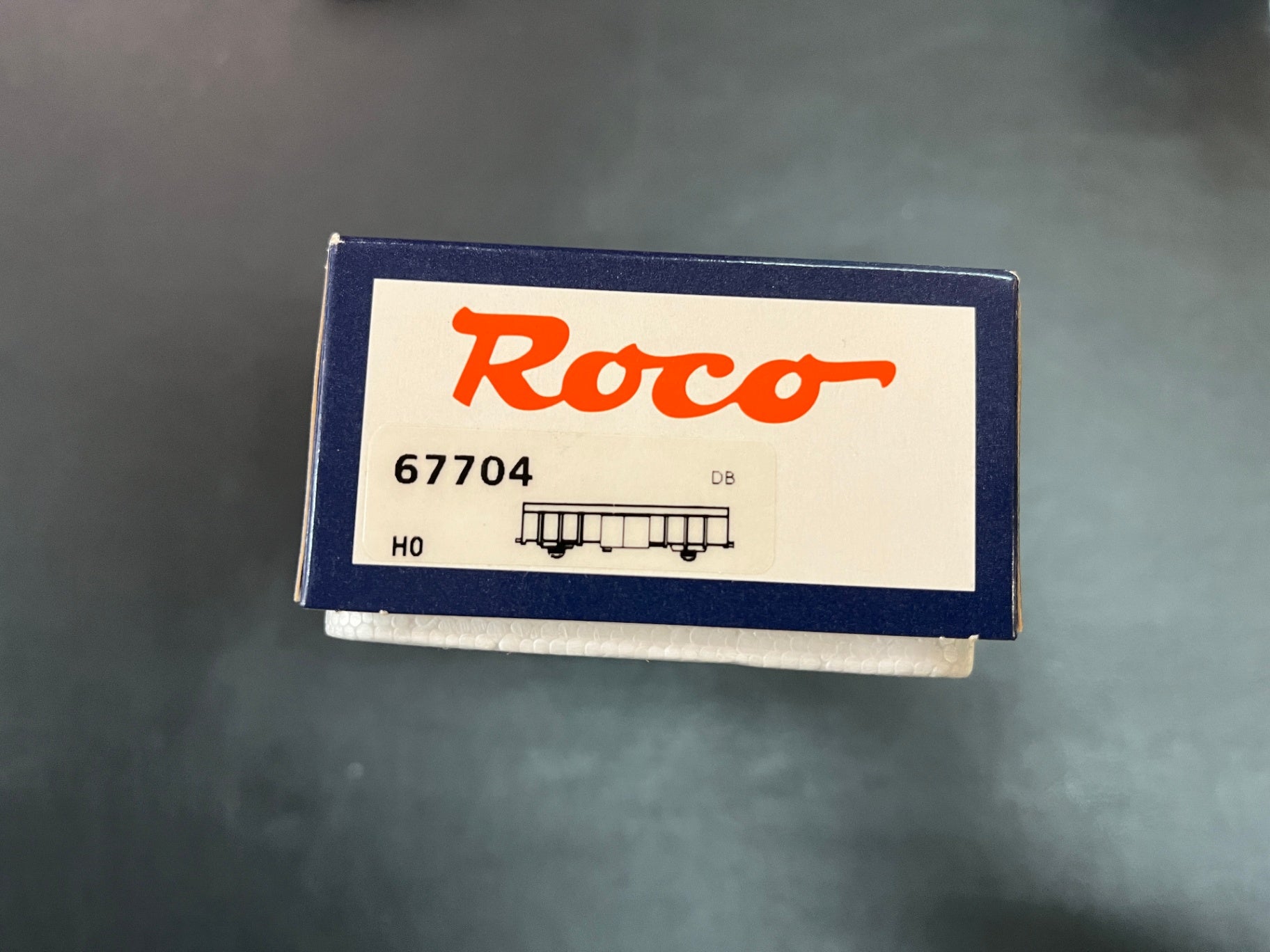 Roco H0 Gedeckter Güterwagen DB 67704 OVP