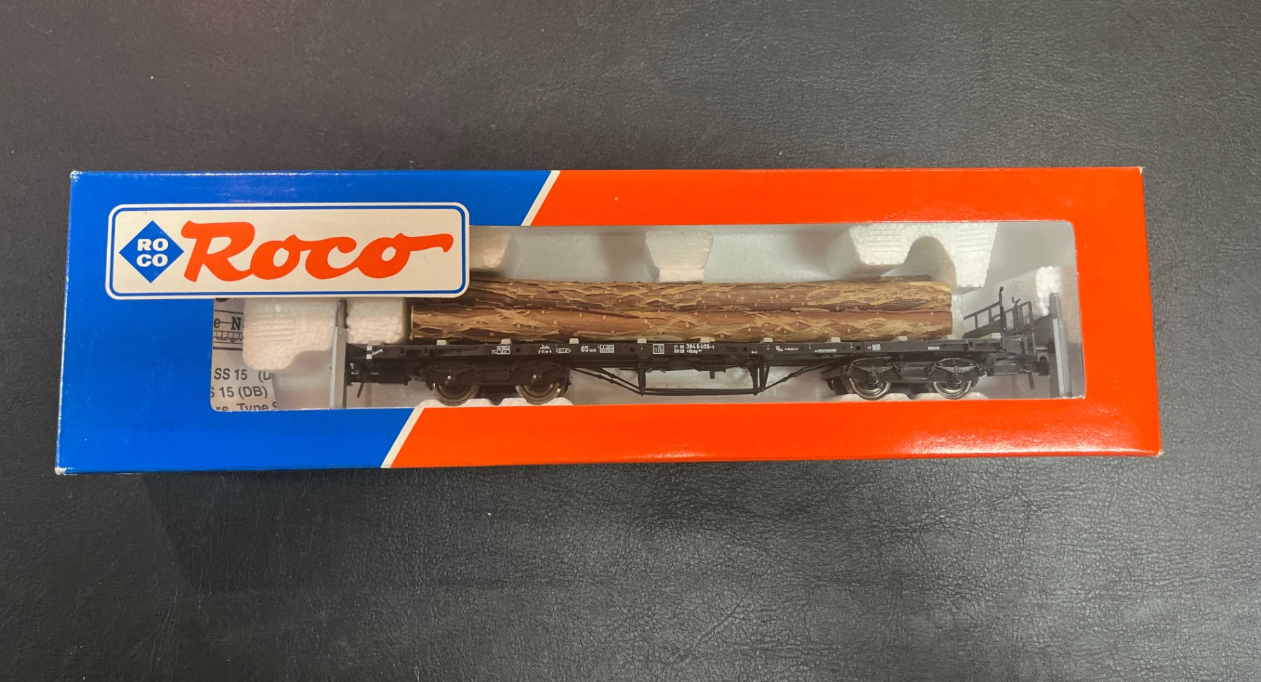 Roco H0 Flachwagen mit Baumstämmen Artikelnummer 46492001