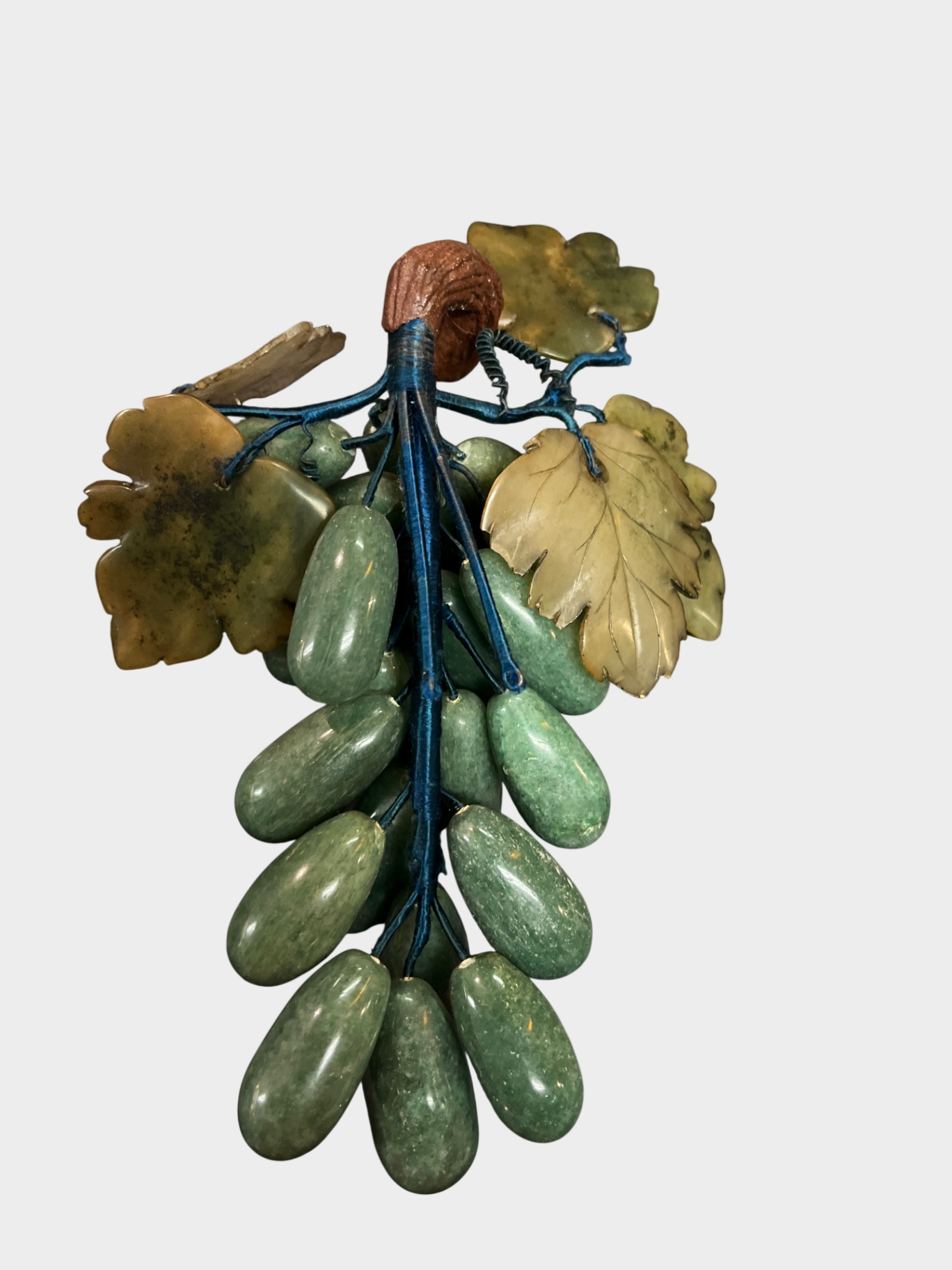 Jade Skulptur Weintrauben handgeschnitzt Deko 20 cm