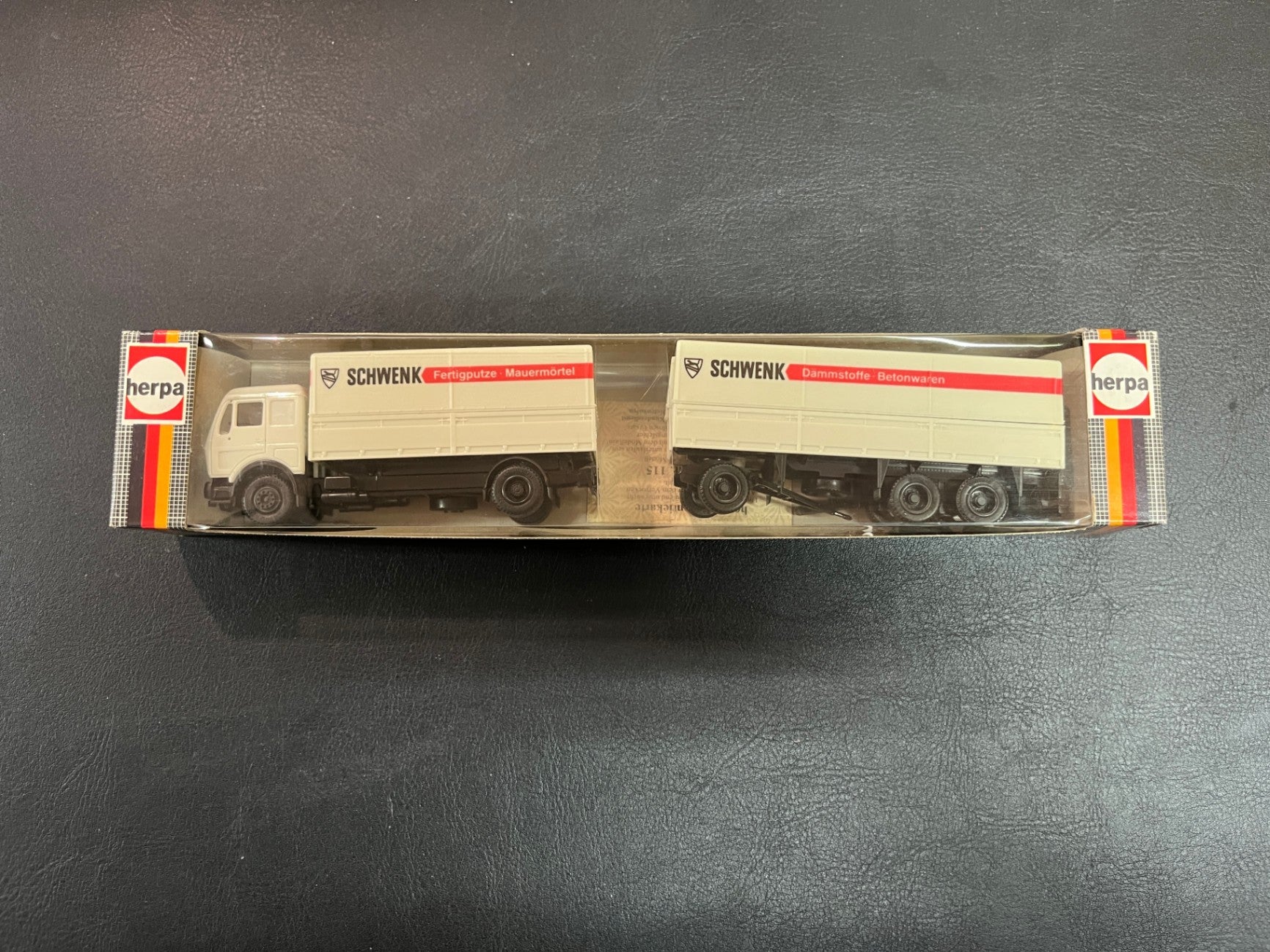 Herpa H0 Mercedes SK Anhängerzug Schwenk Baustoffe OVP