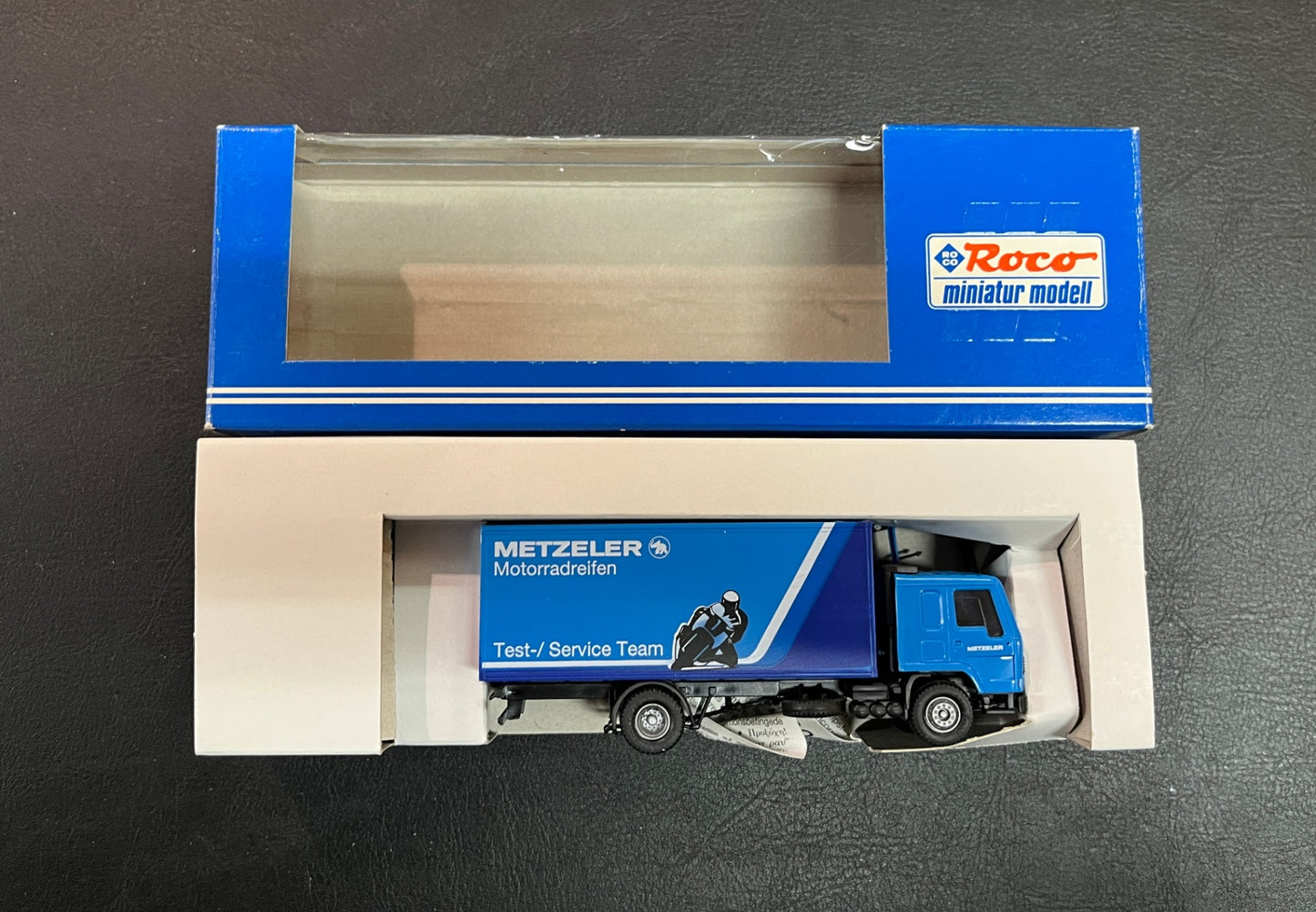 Roco 1592 H0 Volvo FL10 Miniatur Modell neuwertig OVP