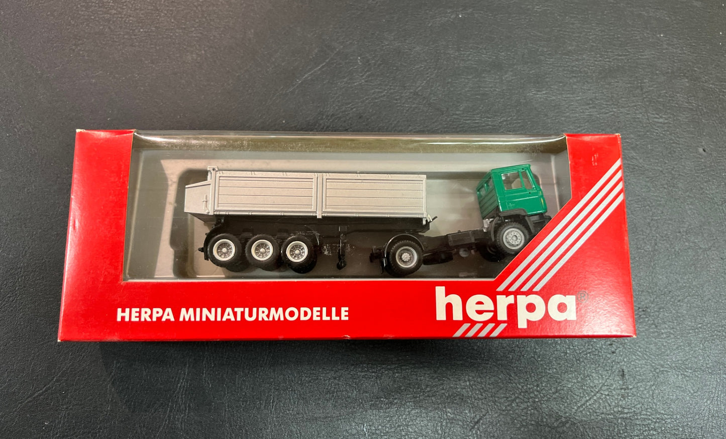 Herpa 141697 MAN F90 Kippmulde-Sattelzug 1:87 Neuwertig OVP