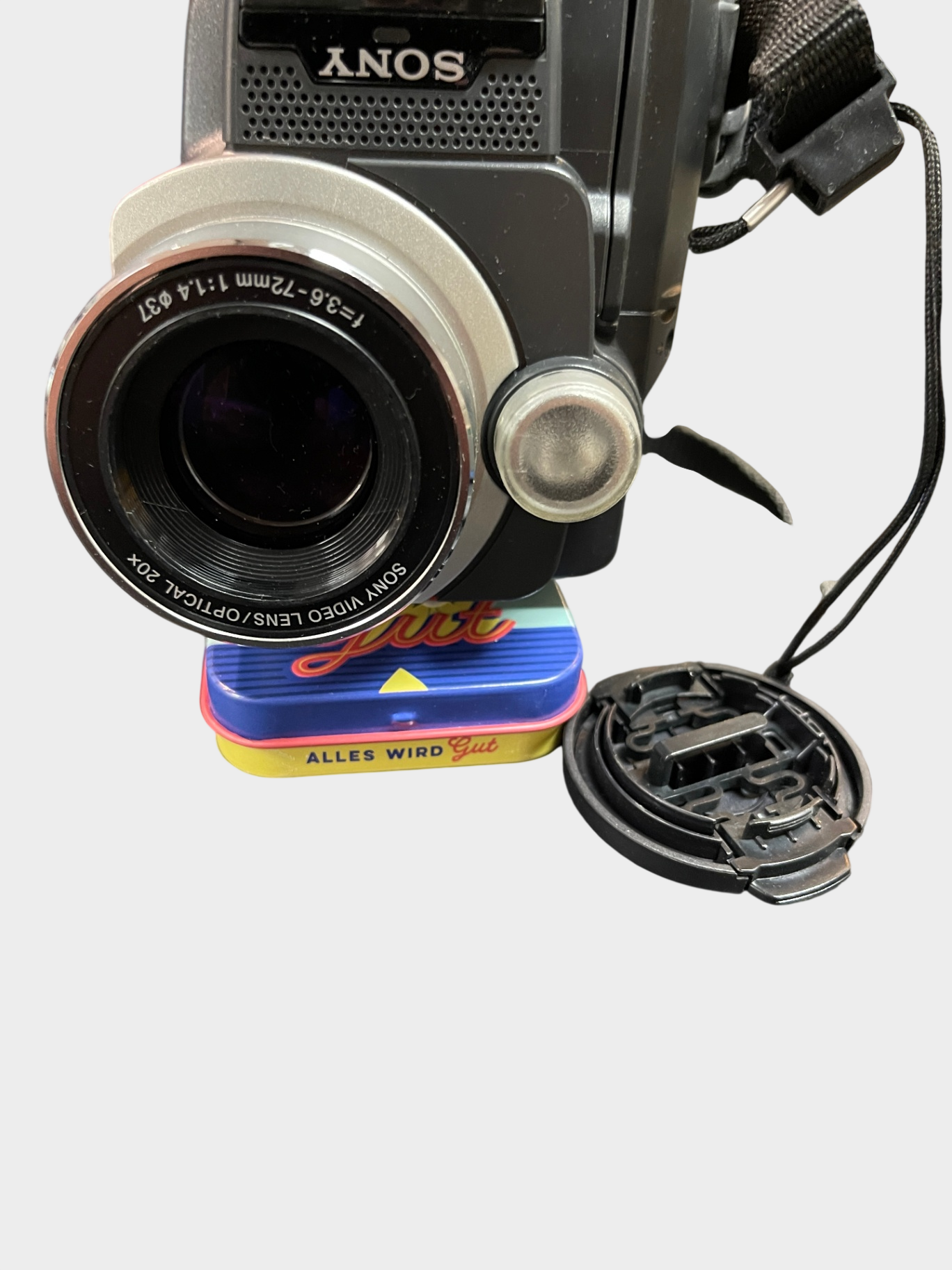 Sony Video8 Camcorder Handycam CCD-TRV37E Kamera mit Netzteil