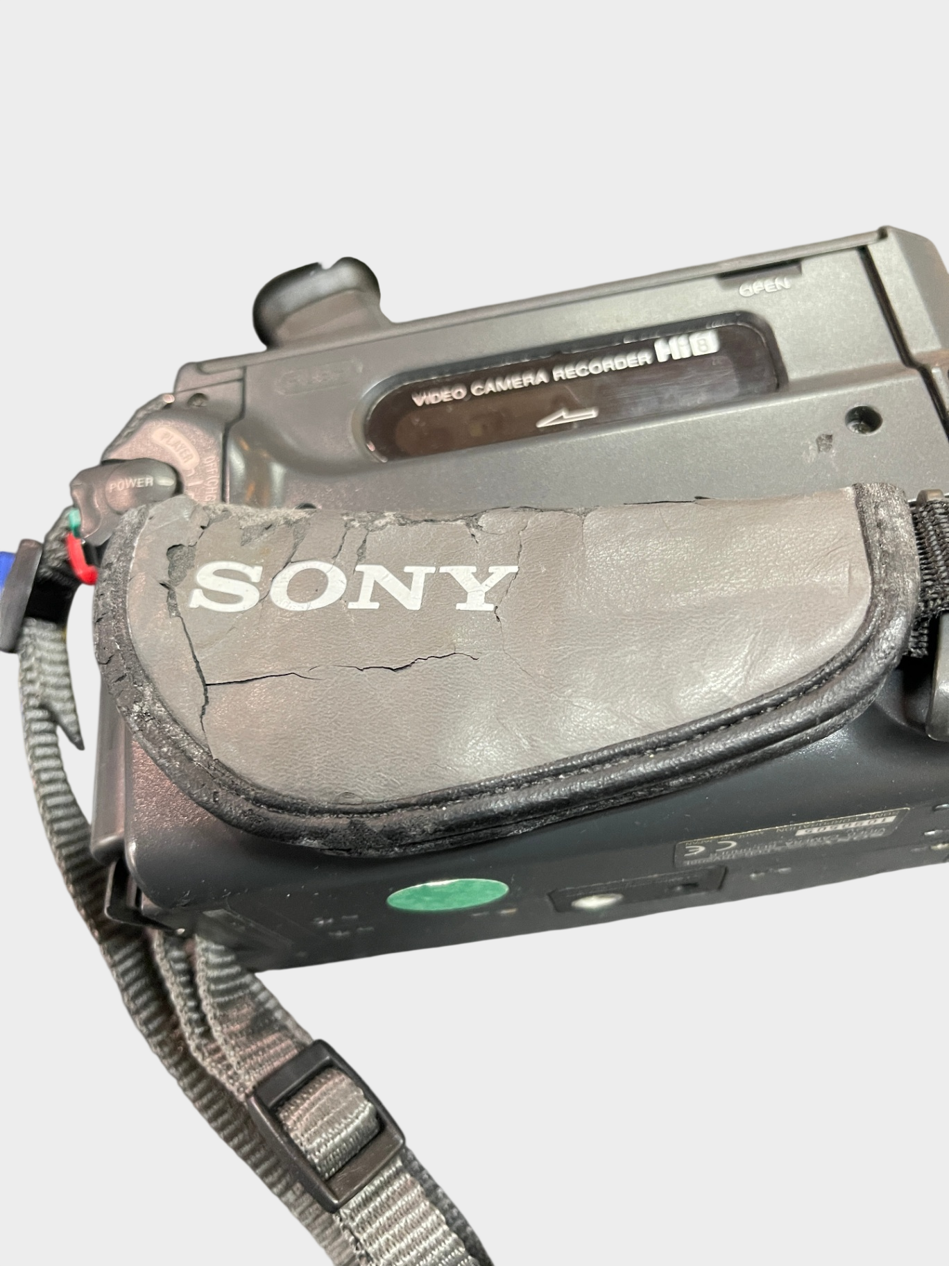 Sony Video8 Camcorder Handycam CCD-TRV37E Kamera mit Netzteil
