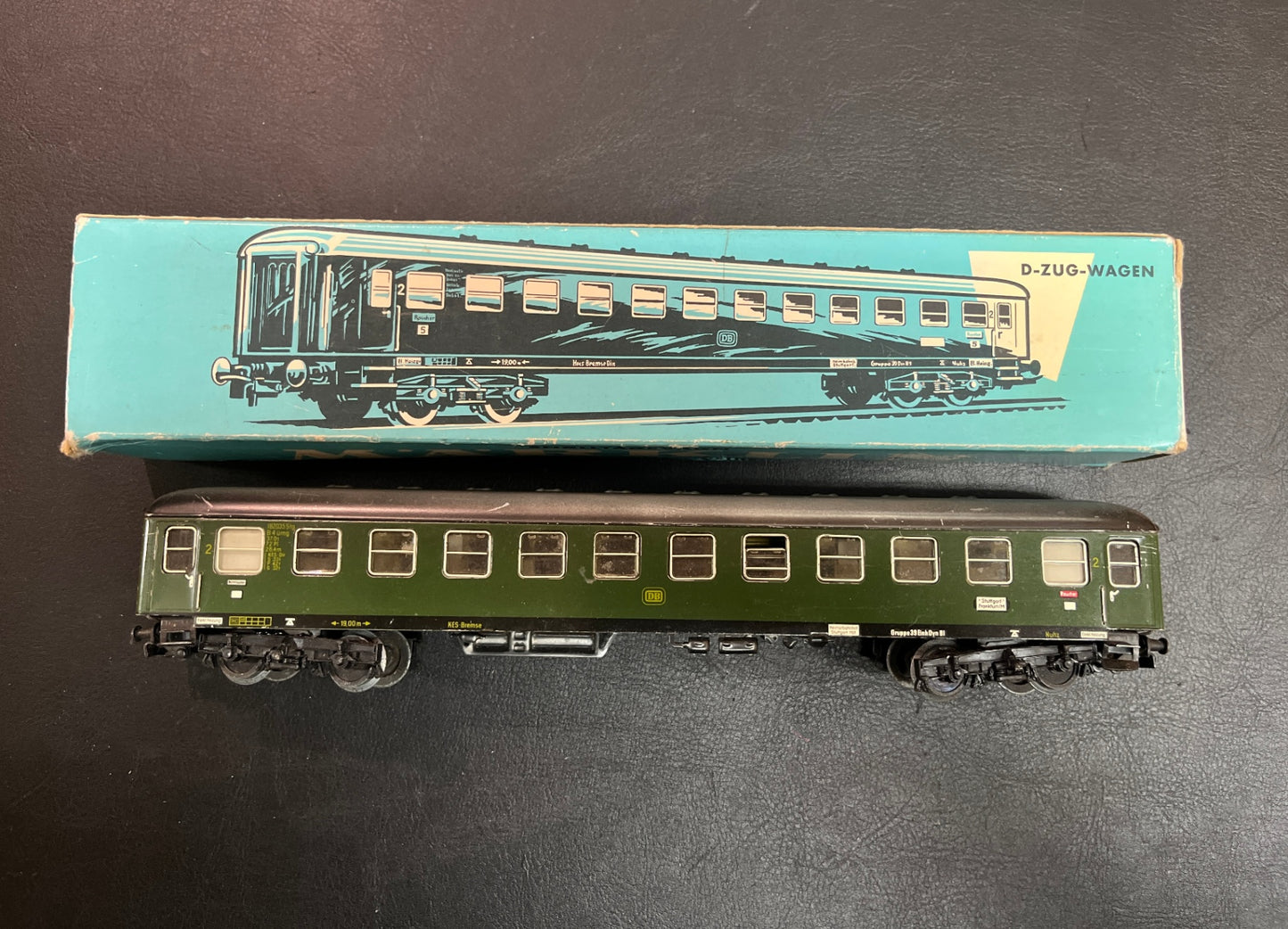 Märklin 4022 D-Zug Wagen DB grün Personenwagen H0 OVP alt