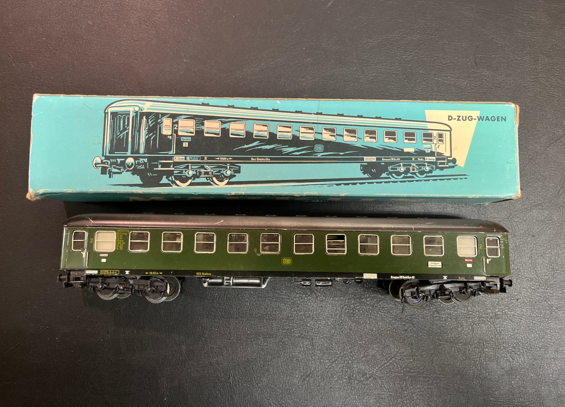 Märklin 4022 D-Zug Wagen DB grün Personenwagen H0 OVP alt