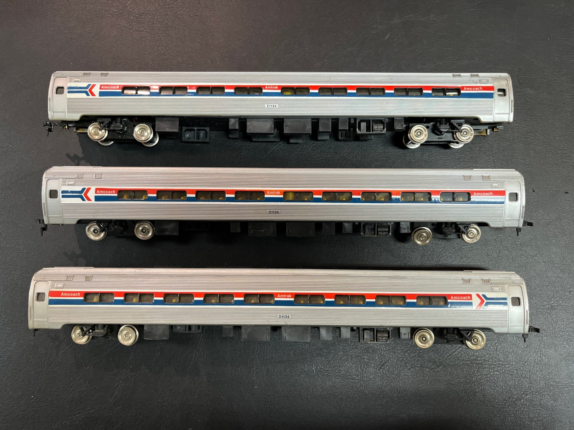 3er Set Bachmann H0 Amtrak Personenwagen 21134 Innenbeleuchtung