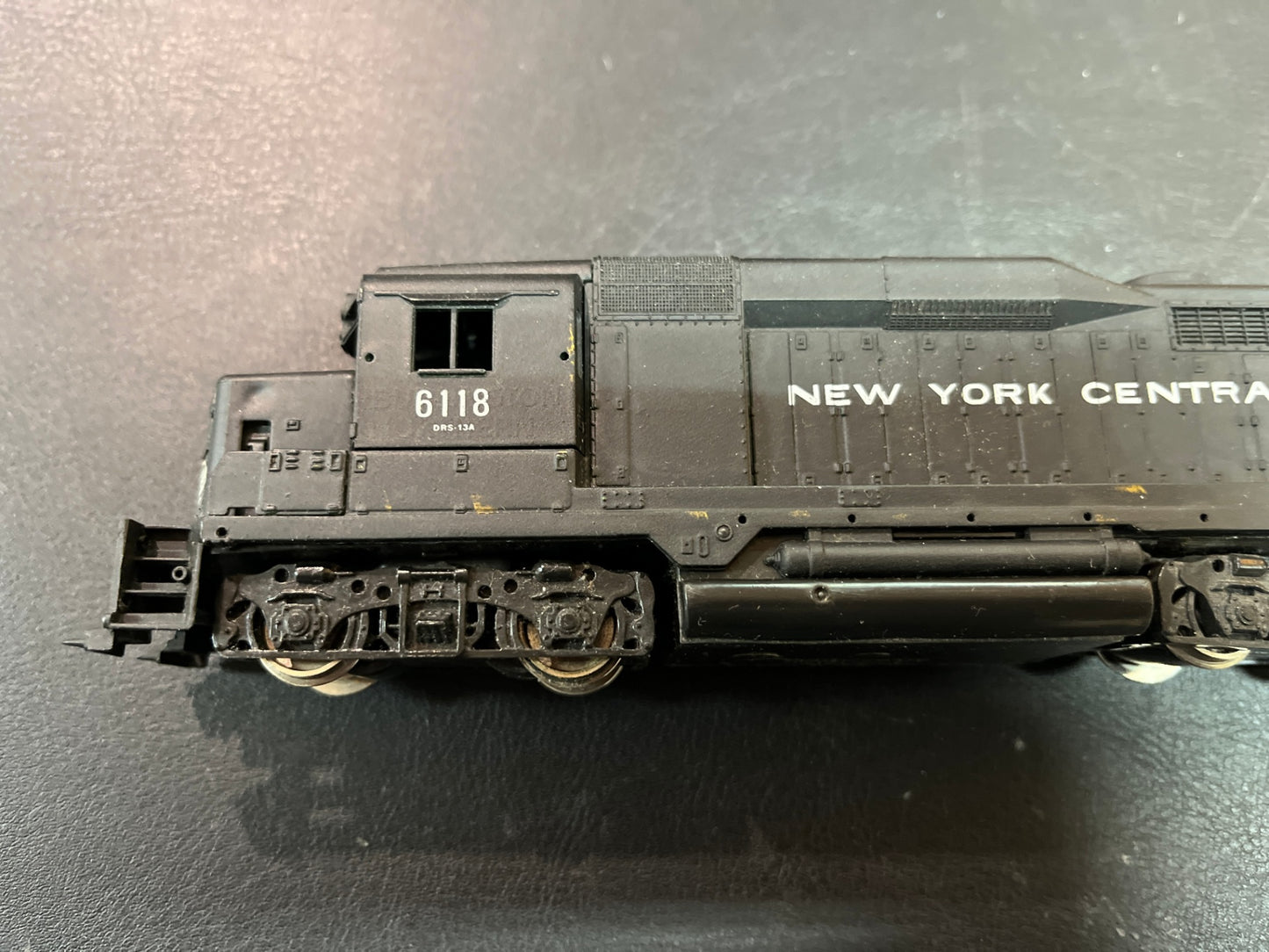 Diesellok New York Central 6118 Spur H0 defekt ohne Kupplungen