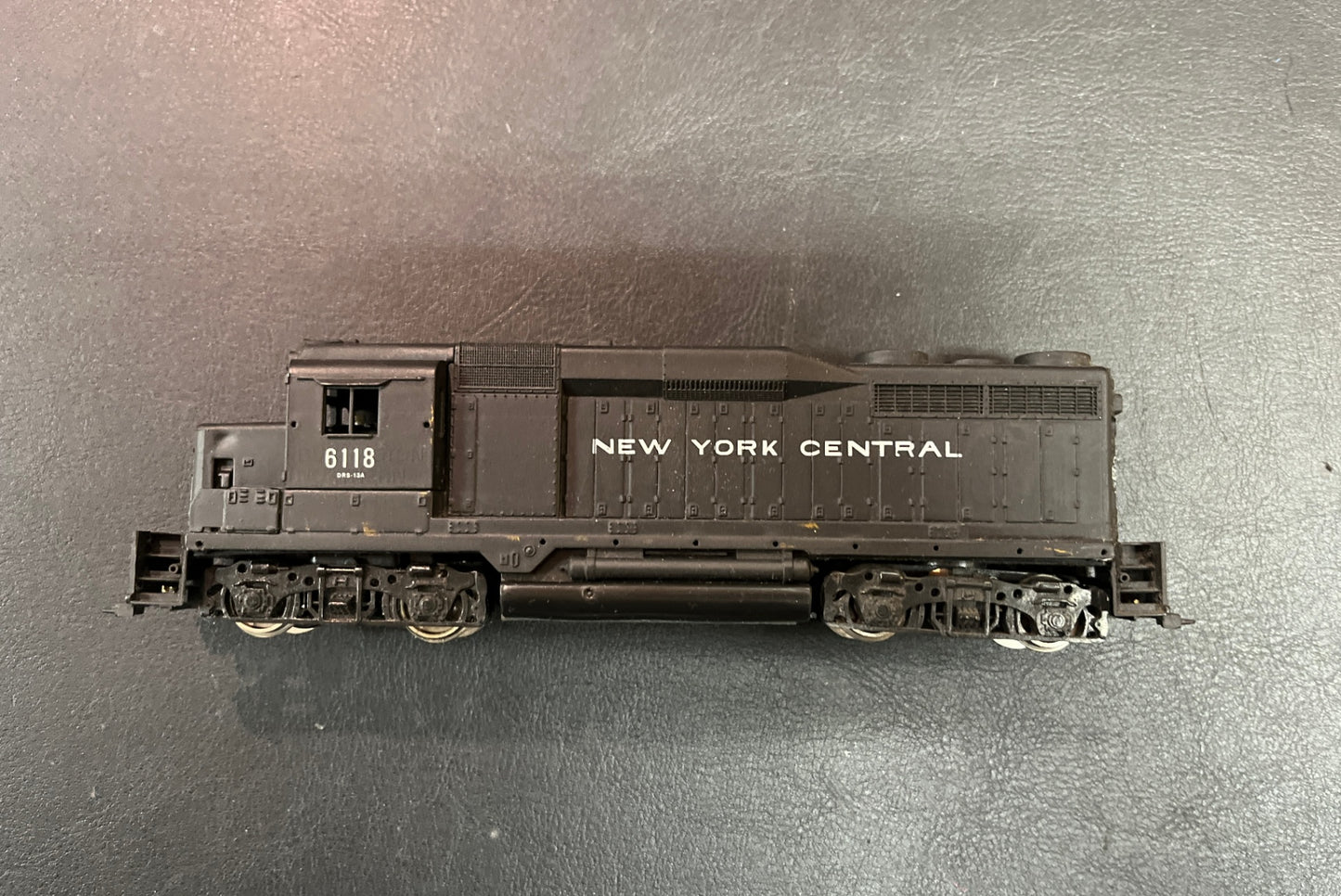  Diesellok New York Central 6118 Spur H0 defekt ohne Kupplungen