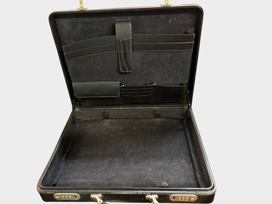 Vintage Aktenkoffer / Pilotenkoffer Schwarz – Zahlenschlösser – Sehr guter Zustand