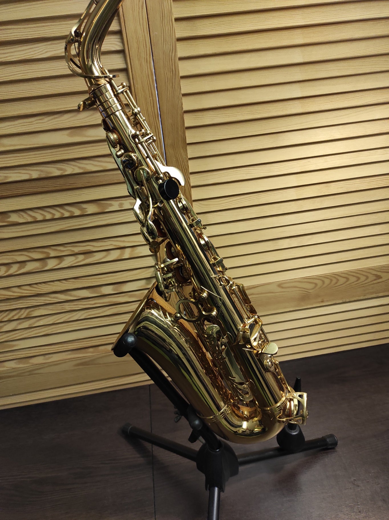 Mikado Alt Saxophon Goldlack spielbereit mit Tasche & Zubehör