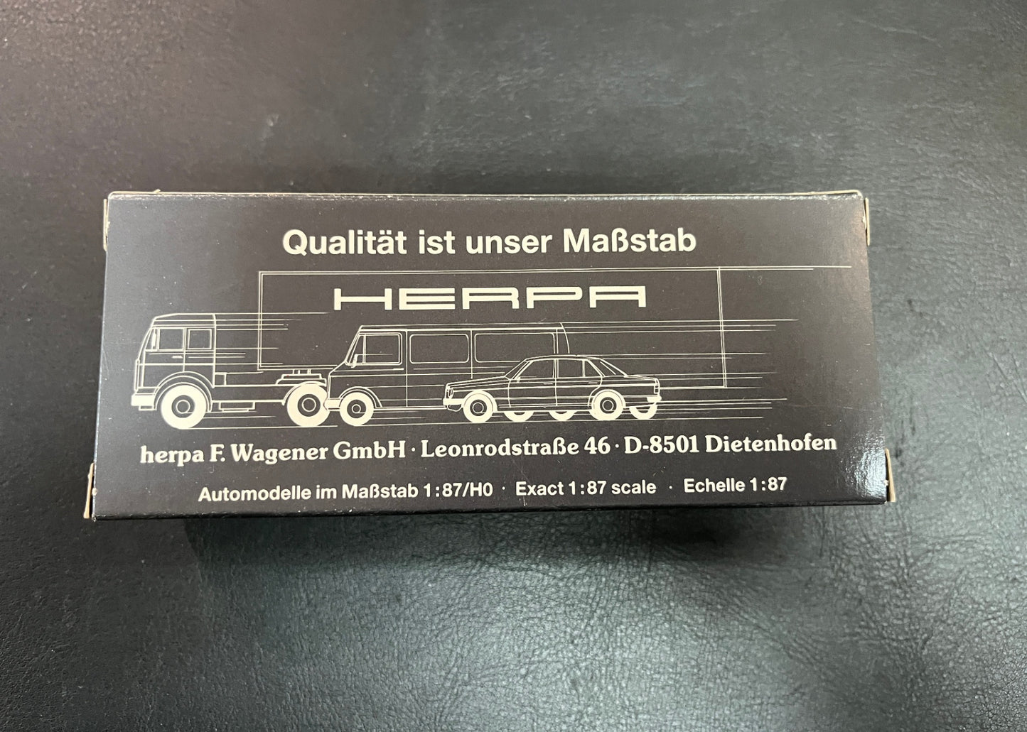 Herpa Volvo F12 Solozugmaschine 858 001 1:87 OVP