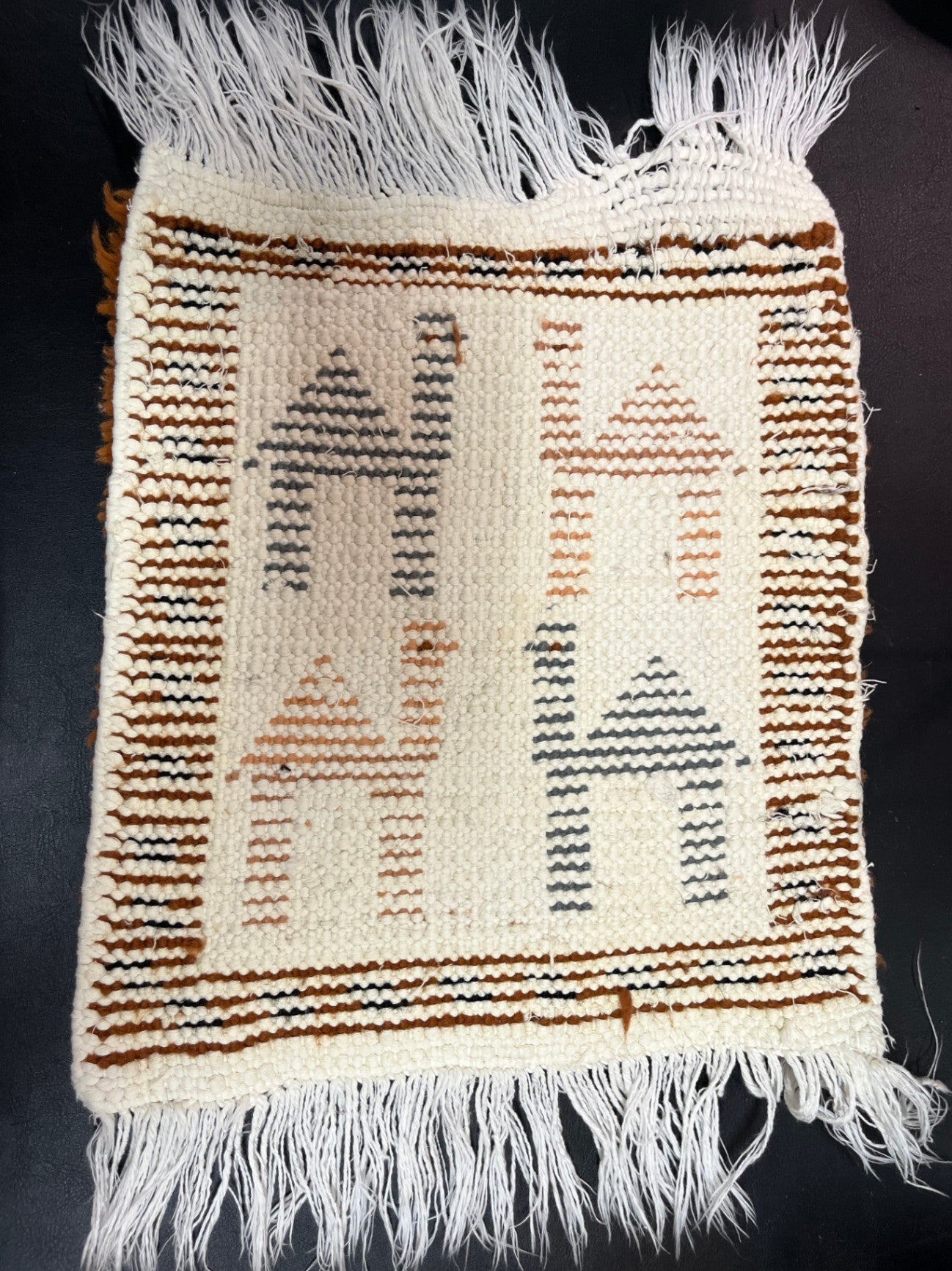 Kleiner Wandteppich Teppichbild Kamel Motiv Handarbeit 34 x 30 cm