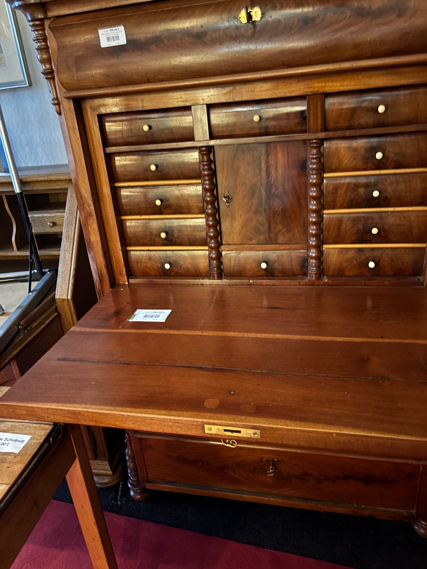 Antiker Sekretär aus Nussbaum, Biedermeier / Historismus Stil /Reduziert