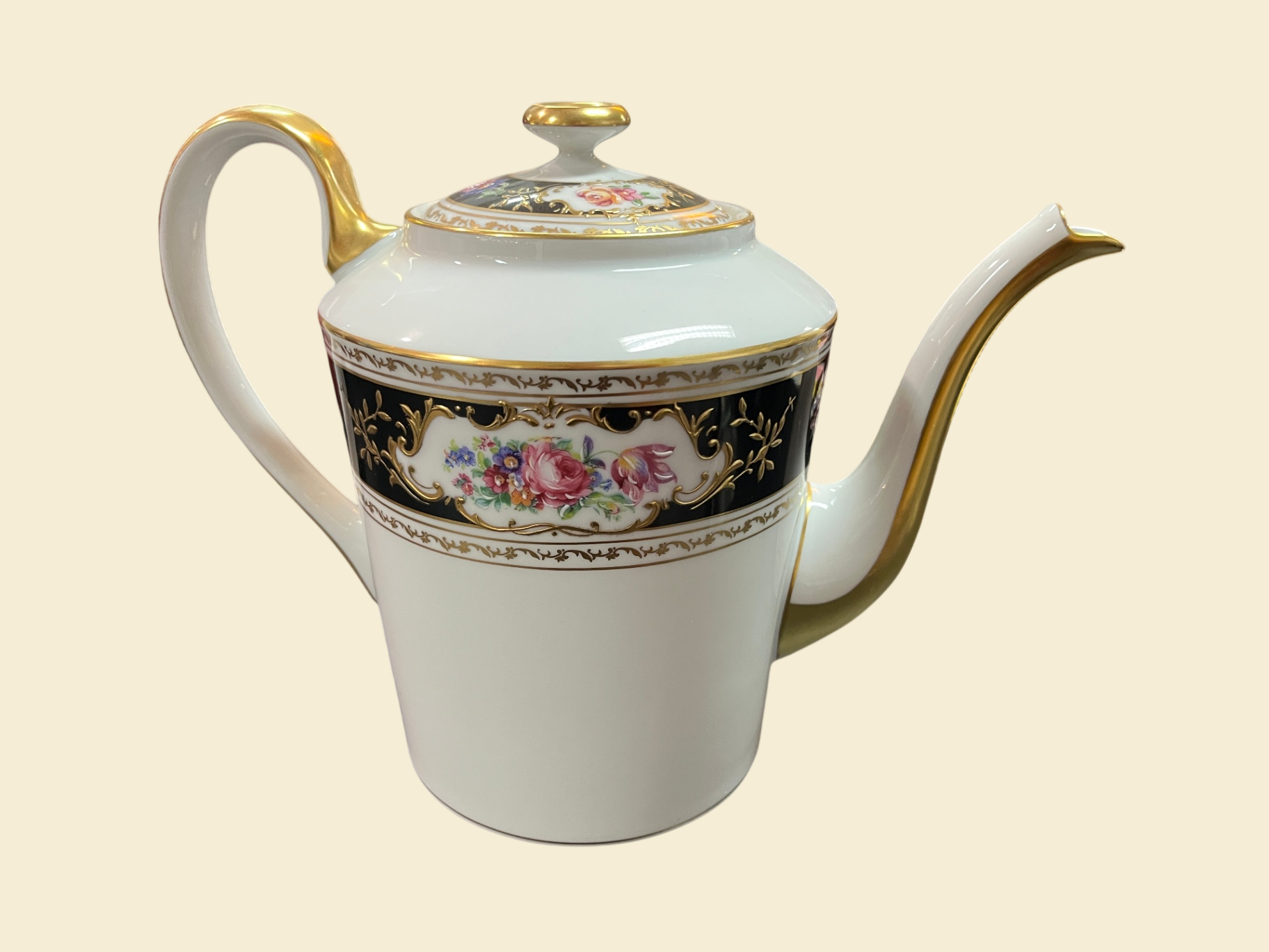 Royal Limoges Kaffeeservice Or en Relief Golddekor Blumen 21 Teile 1 Tasse geklebt