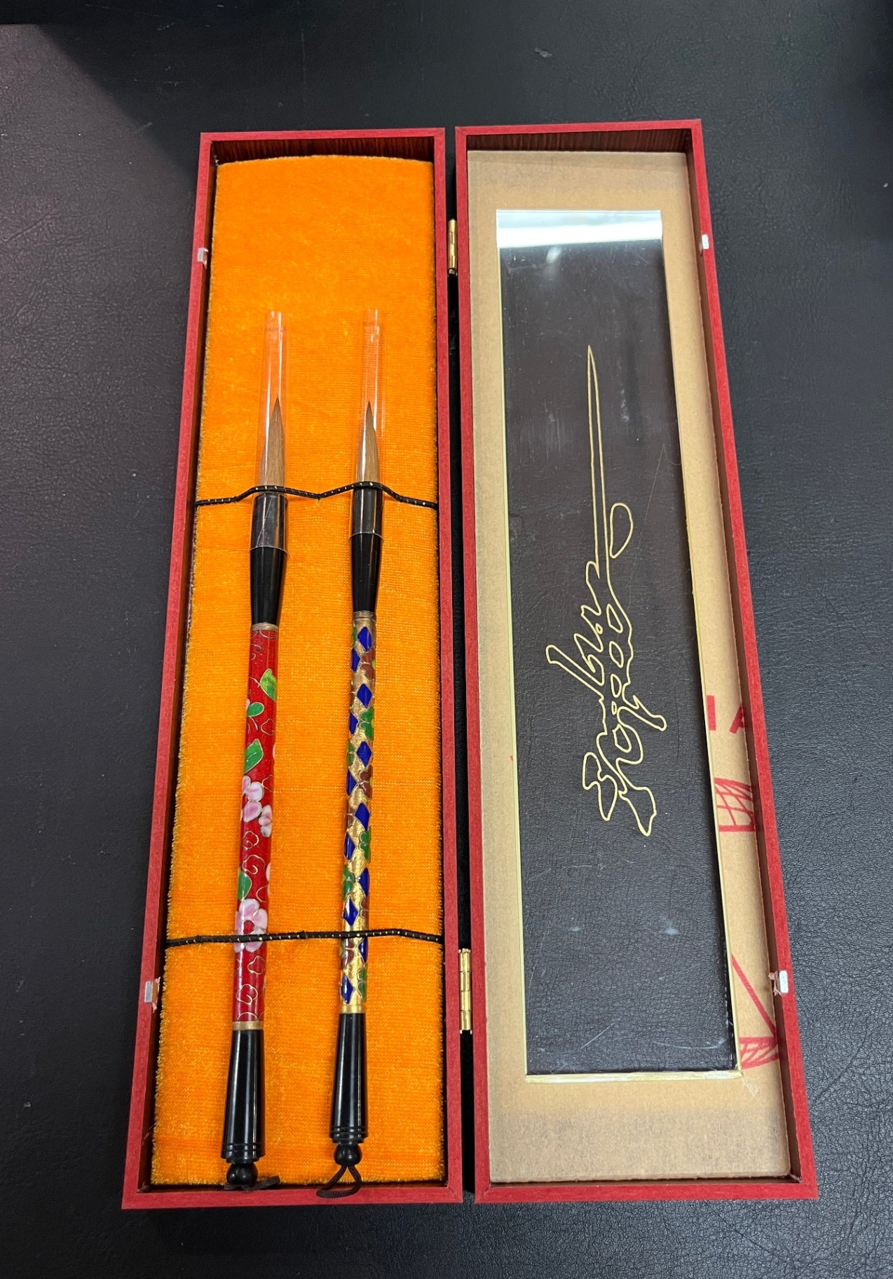 2 Chinesische Kalligrafiepinsel im Etui China Schreibpinsel Set