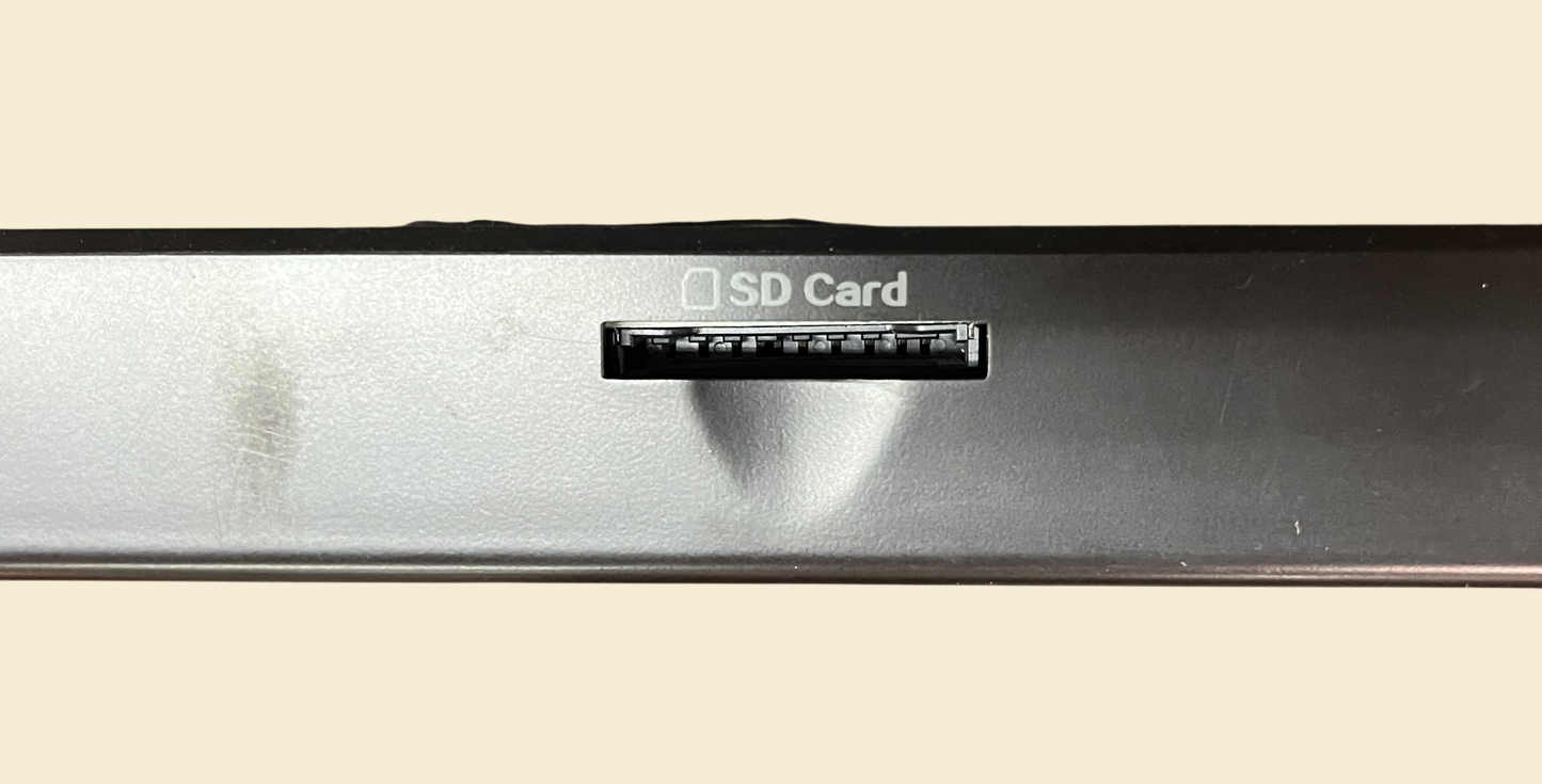 Leadstar D12 Tragbarer Digital-TV DVB-T Fernseher 12V 220V
