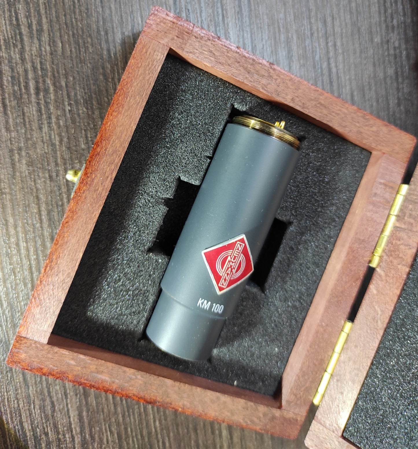 Neumann KM 143 Stereo Mikrofon-Set KM100 AK43 Holzetui