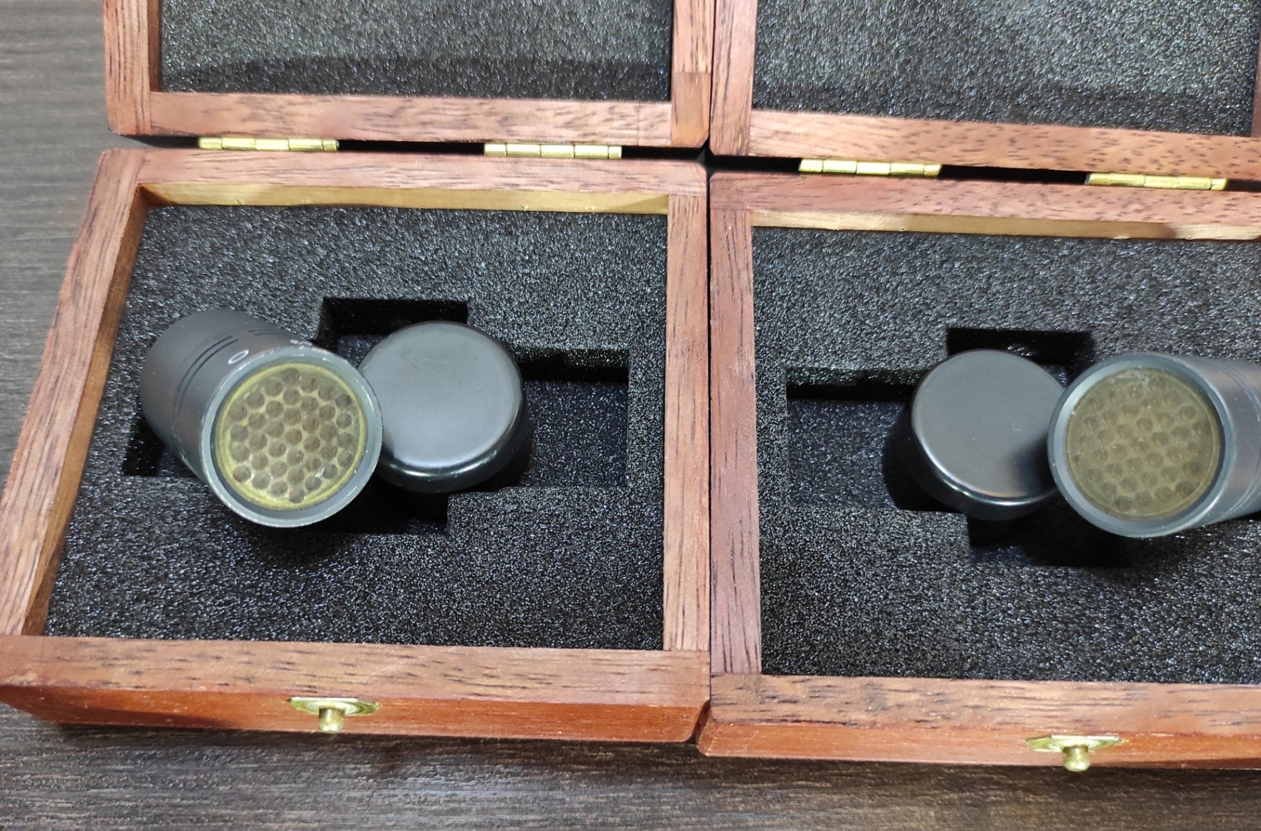 Neumann KM 143 Stereo Mikrofon-Set KM100 AK43 Holzetui