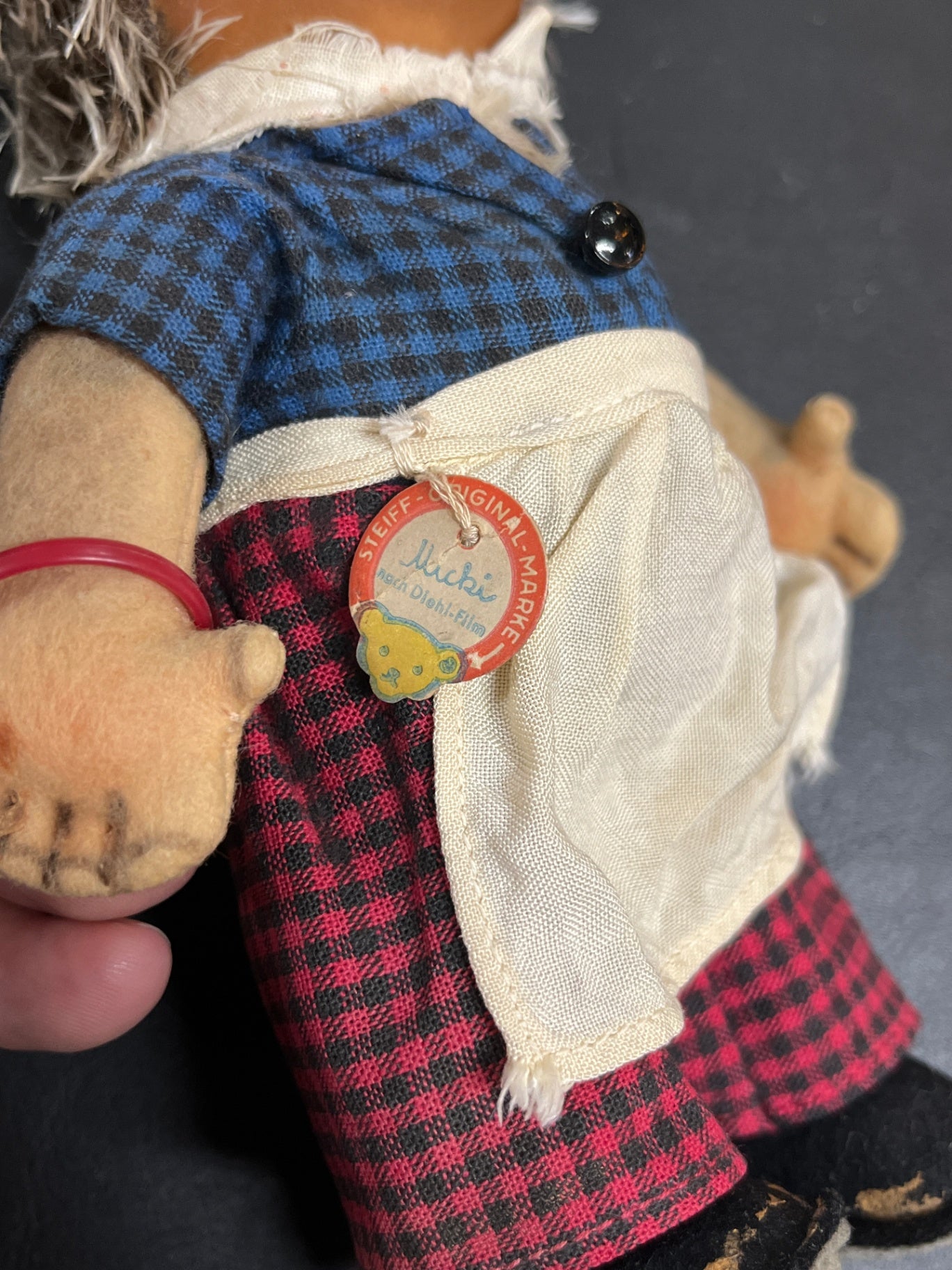 Steiff Mucki Igel nach Diehl-Film ca. 20 cm mit Fahne