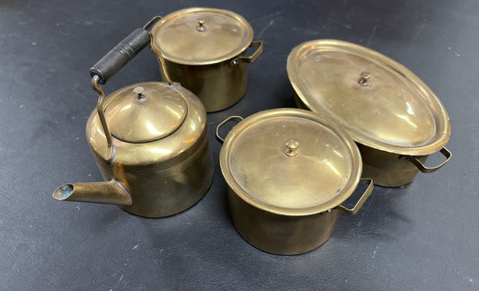 Puppenküchen-Geschirr messingfarben Metall 5 Gefäße mit Deckeln